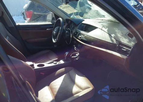 2014 BMW X1 xDrive28I z USA, uszkodzony, nr VIN WBAVL1C55EVY19135